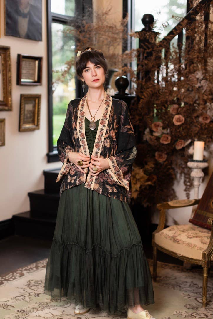 Momento Pixie Duster Crop Kimono w/ Starling & Skull
