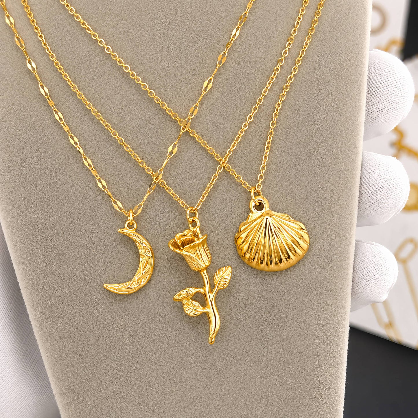 The Shell Necklace