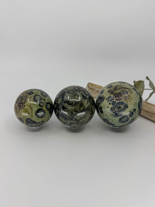 Kambaba Jasper Sphere