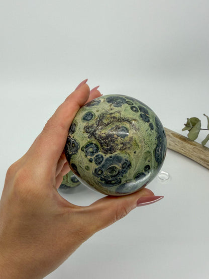 Kambaba Jasper Sphere