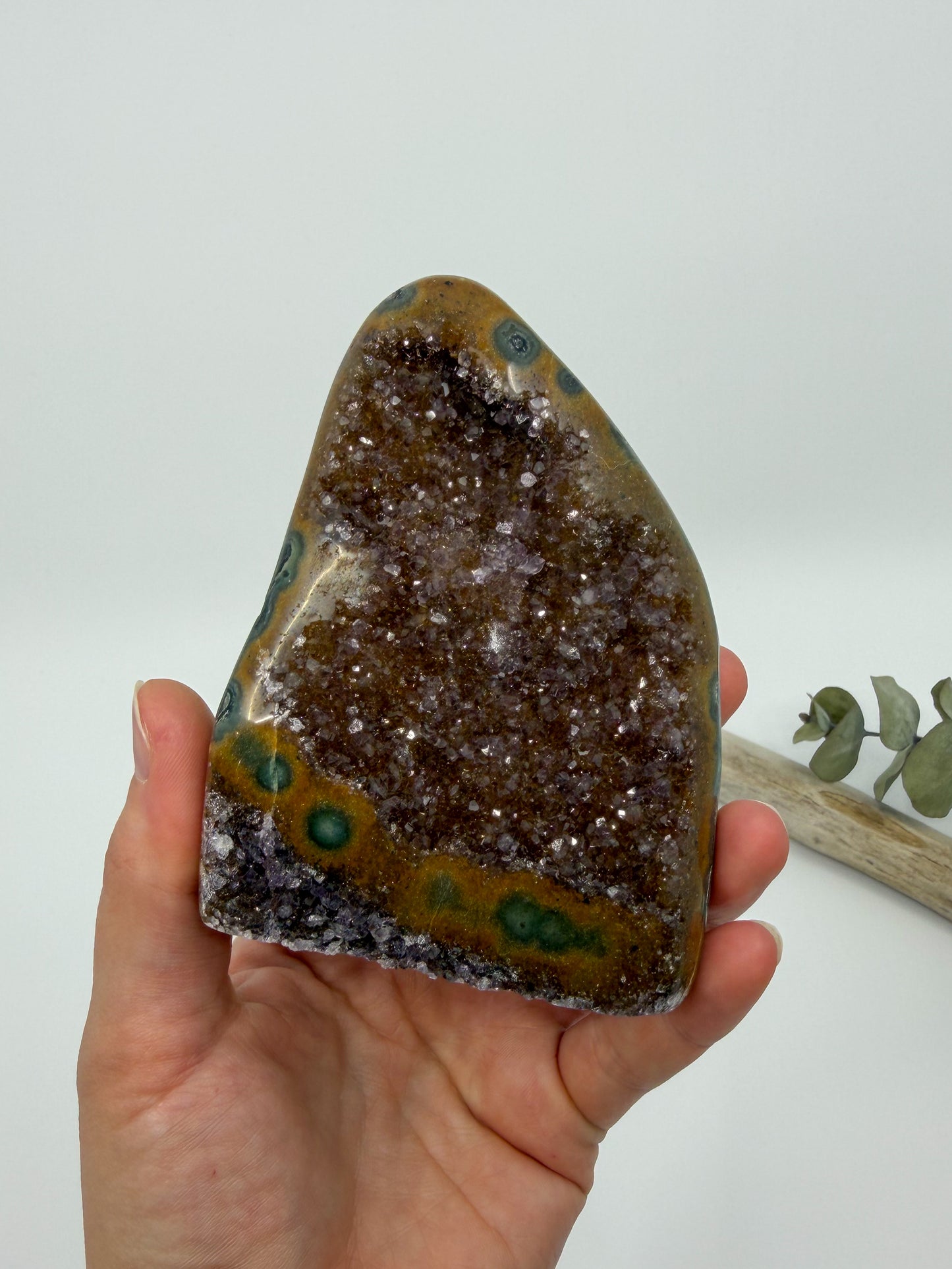 Large Rainbow Amethyst Cutbase | Uruguay