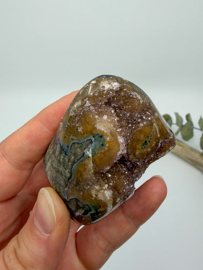 Rainbow Amethyst Cutbase | Uruguay