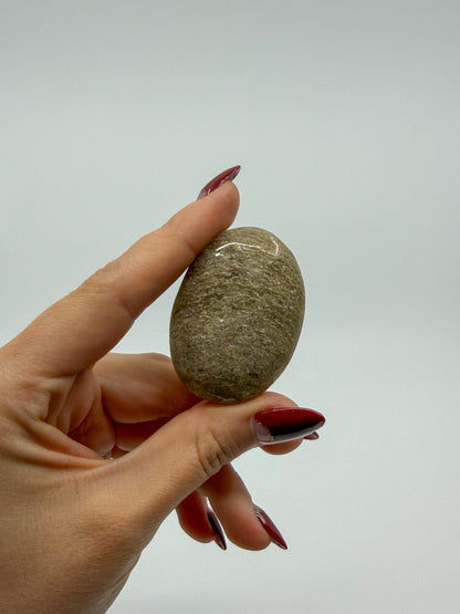 Thousand Layer Quartz Palm (textured)