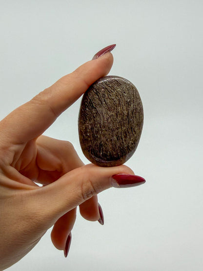 Thousand Layer Quartz Palm (textured)