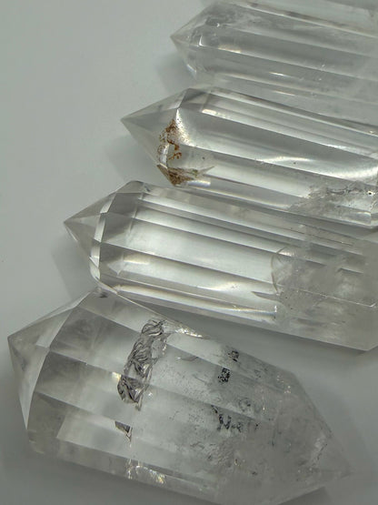 HQ Clear Quartz Vogel