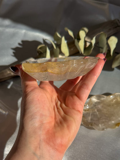 Clear Quartz 3D Shell Dish