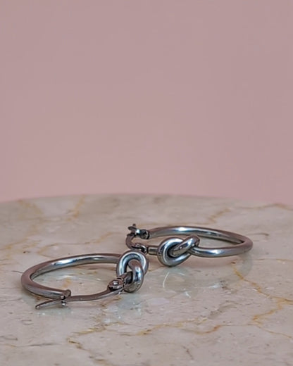 The Eternity | Knotted Hoop Earring
