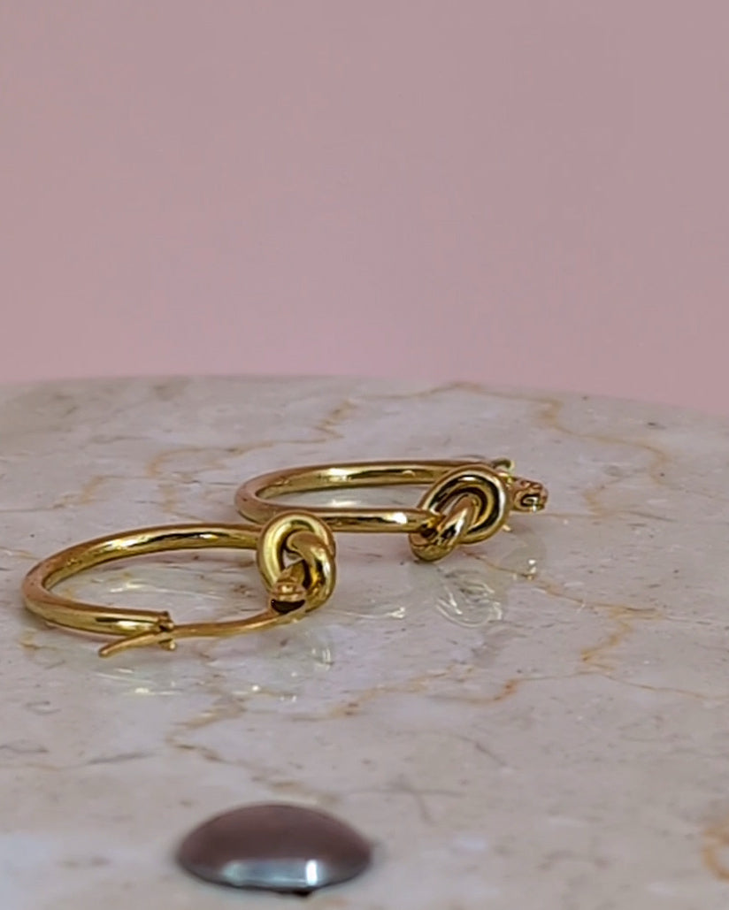 The Eternity | Knotted Hoop Earring