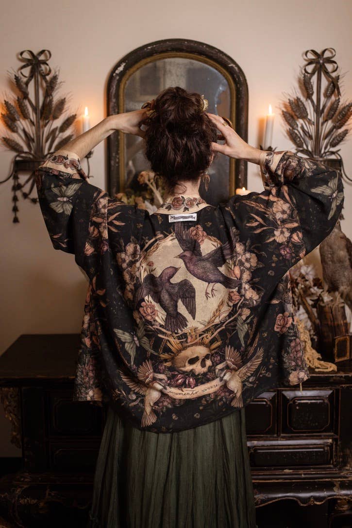 Momento Pixie Duster Crop Kimono w/ Starling & Skull