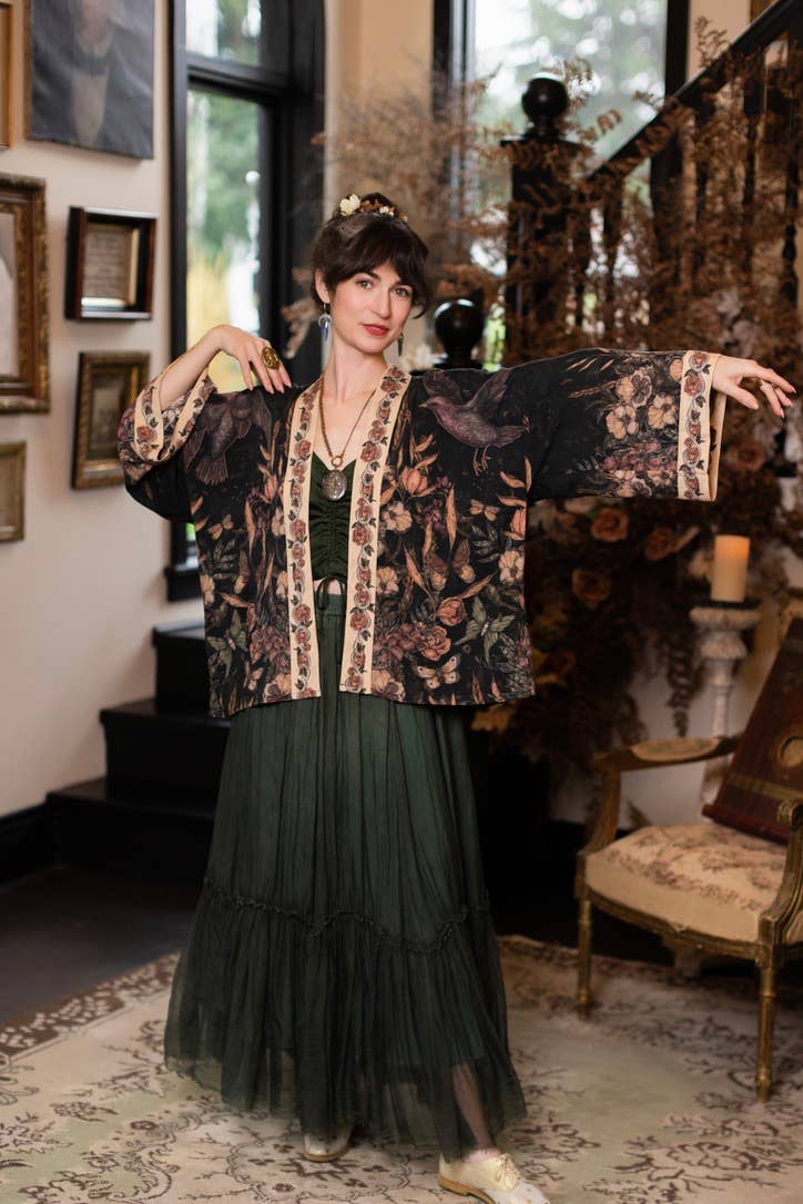Momento Pixie Duster Crop Kimono w/ Starling & Skull
